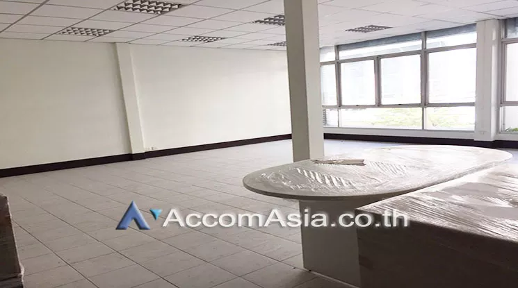  1  Office Space For Rent in sukhumvit ,Bangkok MRT Queen Sirikit National Convention Center AA17042